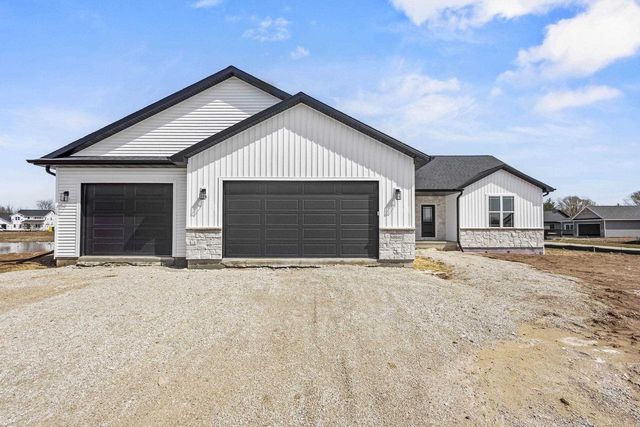 N8842 KILLARNEY WAY, Menasha, WI 54952