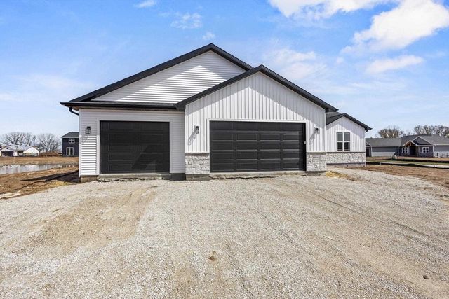 N8842 KILLARNEY WAY, Menasha, WI 54952