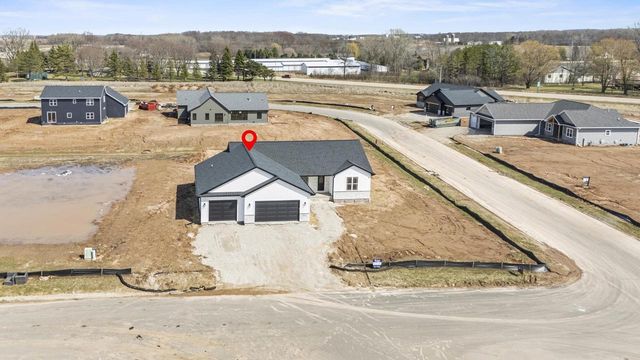 N8842 KILLARNEY WAY, Menasha, WI 54952