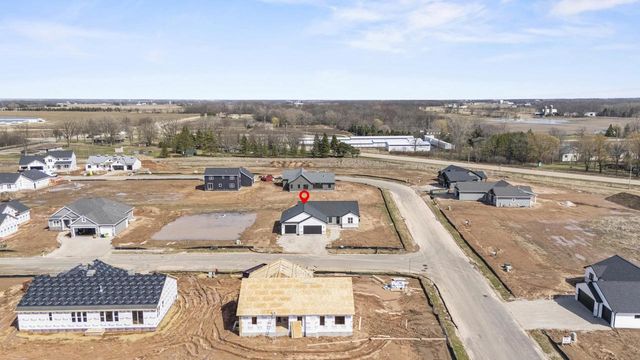 N8842 KILLARNEY WAY, Menasha, WI 54952