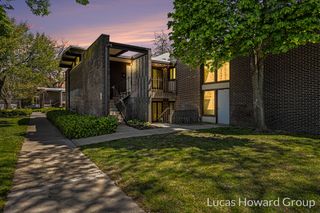 815 S Despelder Street 9, Grand Haven, MI 49417
