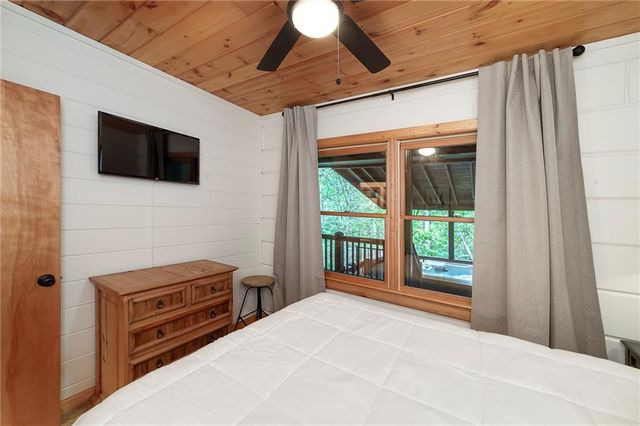78 Tomahawk Trail, Blue Ridge, GA 30513