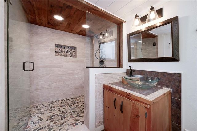 78 Tomahawk Trail, Blue Ridge, GA 30513