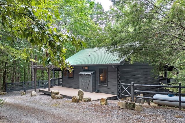 78 Tomahawk Trail, Blue Ridge, GA 30513