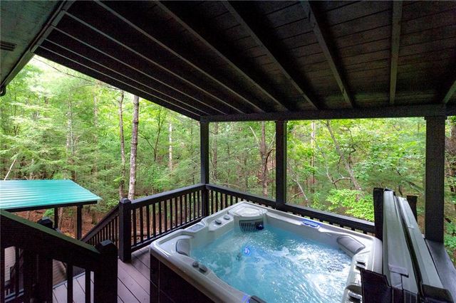 78 Tomahawk Trail, Blue Ridge, GA 30513