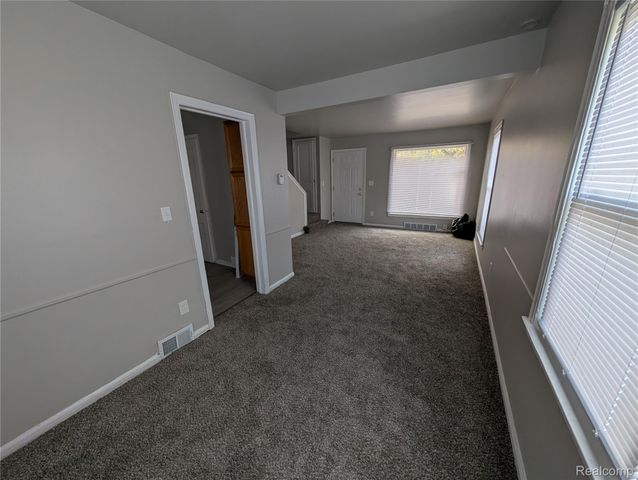 8284 Schaefer Highway, Detroit, MI 48228