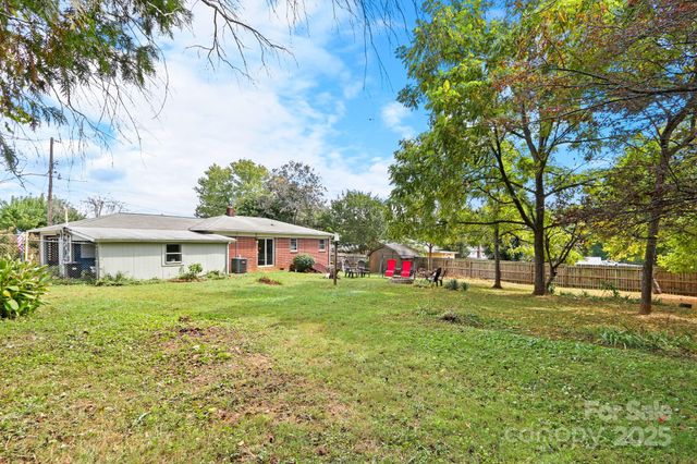 4913 Friendly Drive, Granite Falls, NC 28630