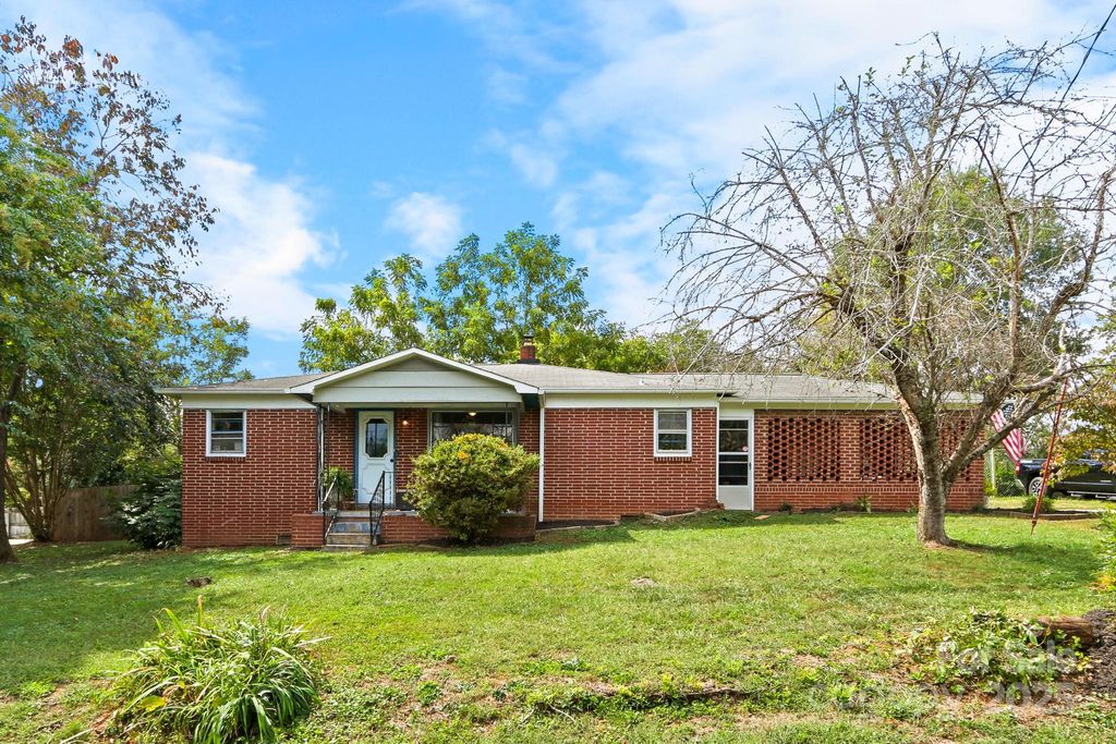 4913 Friendly Drive, Granite Falls, NC 28630