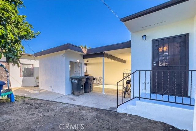 3927 Broadway, Huntington Park, CA 90255