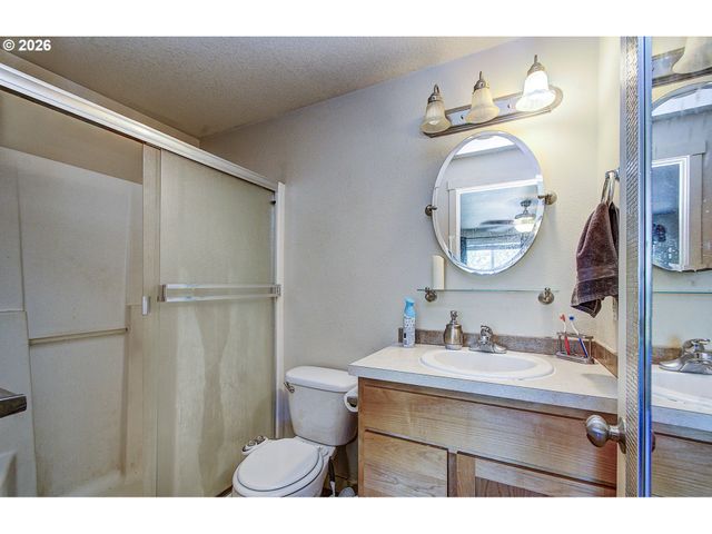 2428 Ne 113TH Ct, Vancouver, WA 98684