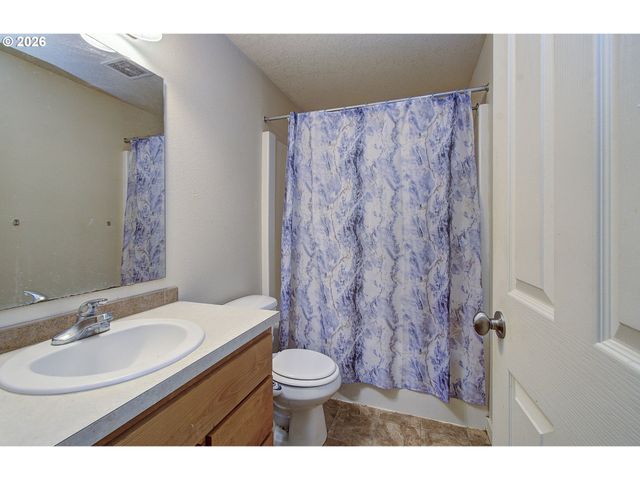 2428 Ne 113TH Ct, Vancouver, WA 98684