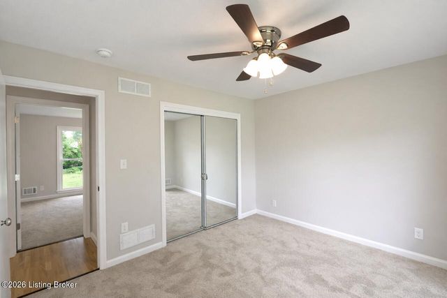 8006 Annella Way, Louisville, KY 40219