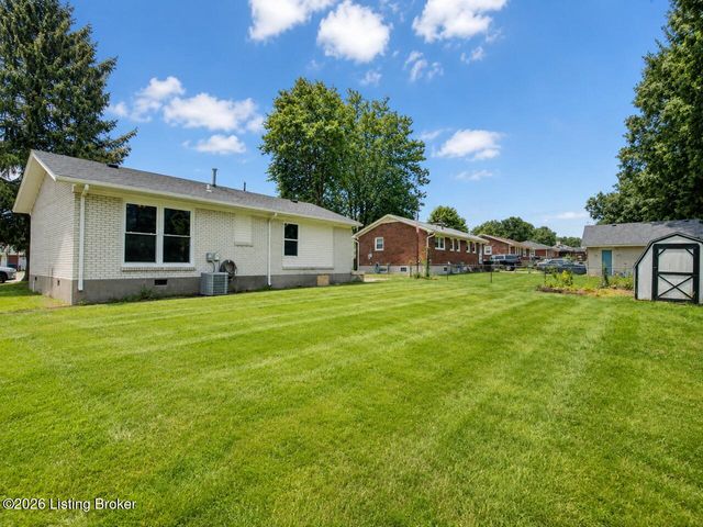 8006 Annella Way, Louisville, KY 40219