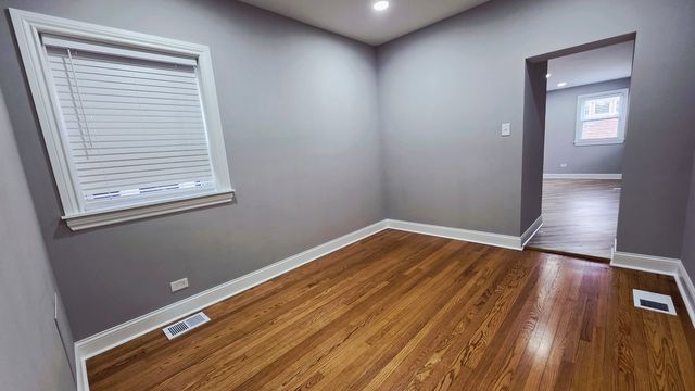 5623 N Miltimore Avenue, Chicago, IL 60646