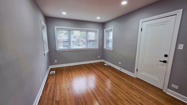 5623 N Miltimore Avenue, Chicago, IL 60646