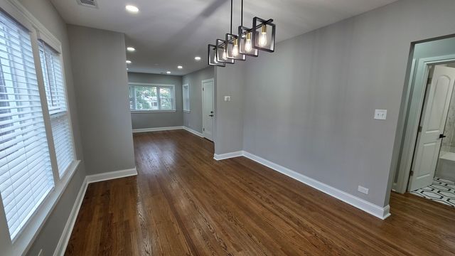 5623 N Miltimore Avenue, Chicago, IL 60646