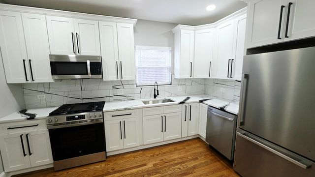 5623 N Miltimore Avenue, Chicago, IL 60646