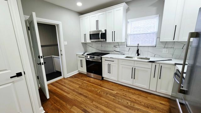 5623 N Miltimore Avenue, Chicago, IL 60646