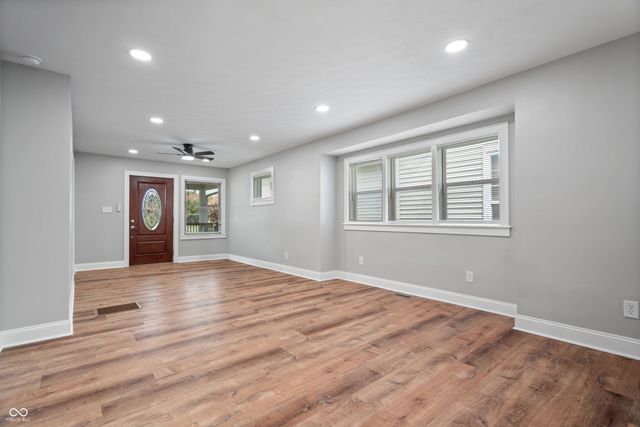 255 Iowa Street, Indianapolis, IN 46225