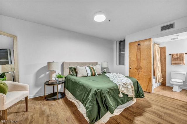 2222 Detroit Avenue 504, Cleveland, OH 44113