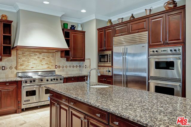 26706 Provence Drive, Calabasas, CA 91302