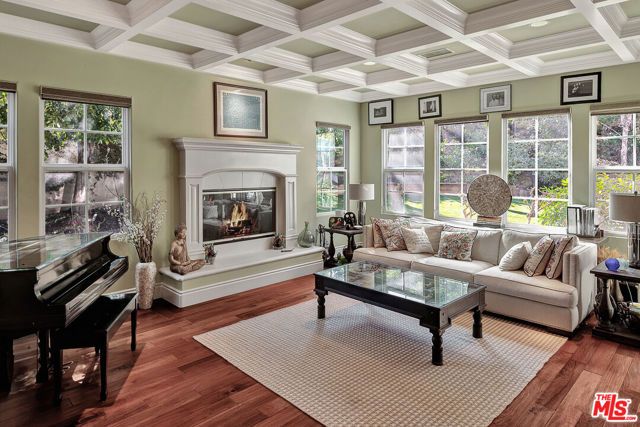 26706 Provence Drive, Calabasas, CA 91302