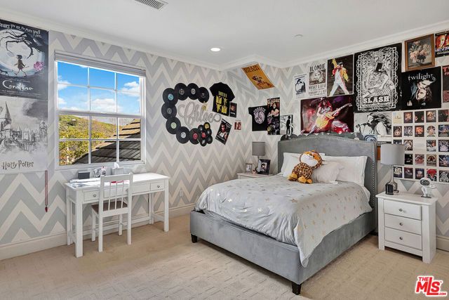 26706 Provence Drive, Calabasas, CA 91302