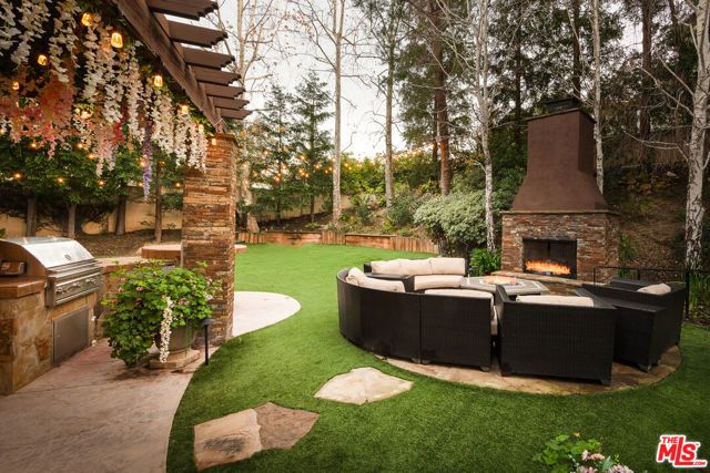 26706 Provence Drive, Calabasas, CA 91302