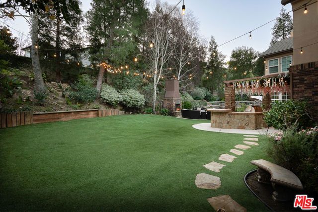 26706 Provence Drive, Calabasas, CA 91302