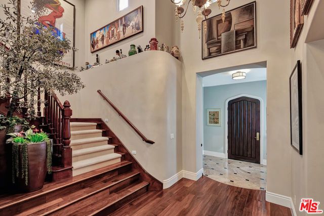 26706 Provence Drive, Calabasas, CA 91302