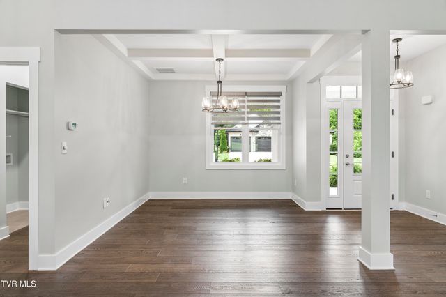 576 Gardenia Drive, Johnson City, TN 37615