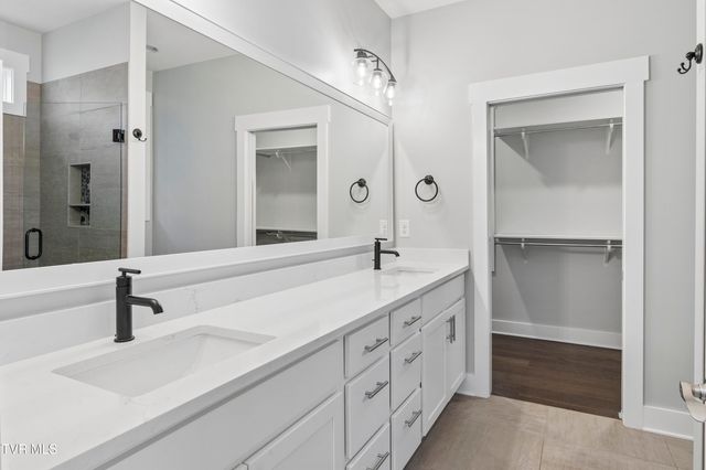 576 Gardenia Drive, Johnson City, TN 37615