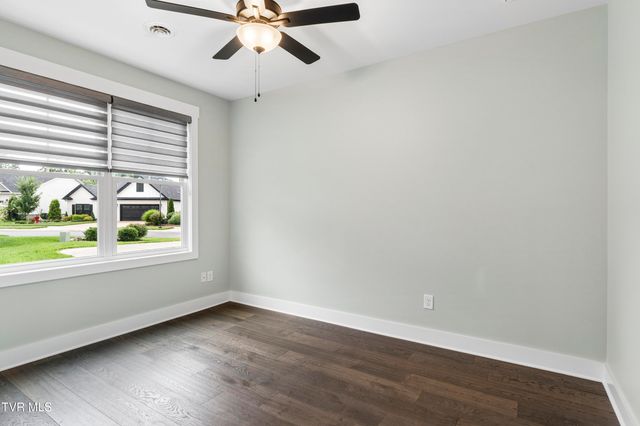 576 Gardenia Drive, Johnson City, TN 37615