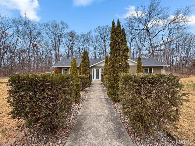 5063 Rock Road, Waterloo, IL 62298