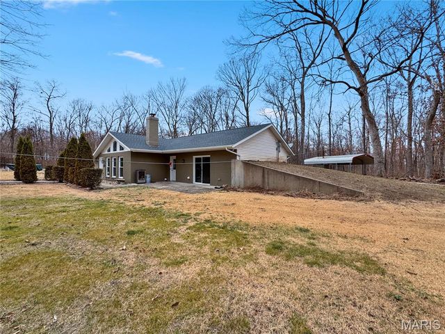 5063 Rock Road, Waterloo, IL 62298