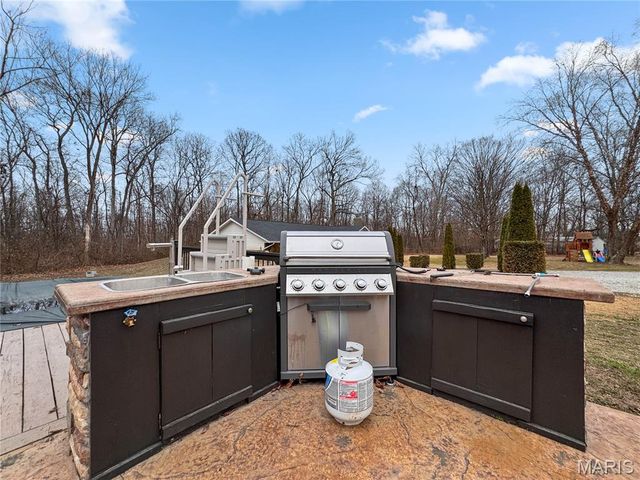 5063 Rock Road, Waterloo, IL 62298