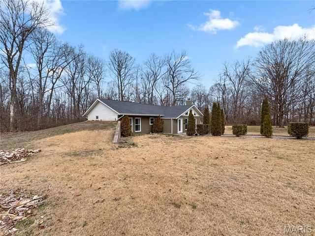 5063 Rock Road, Waterloo, IL 62298