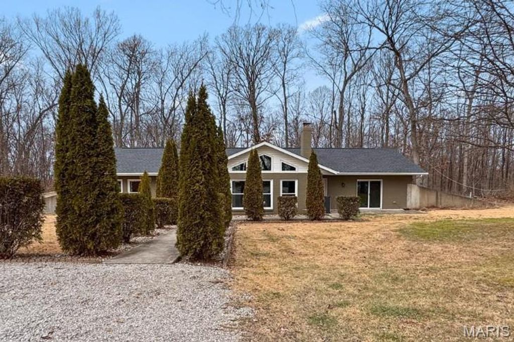 5063 Rock Road, Waterloo, IL 62298