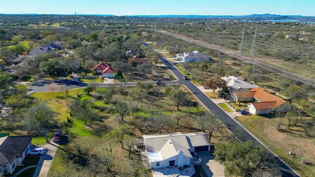 1216 Hi Circle N, Horseshoe Bay, TX 78657