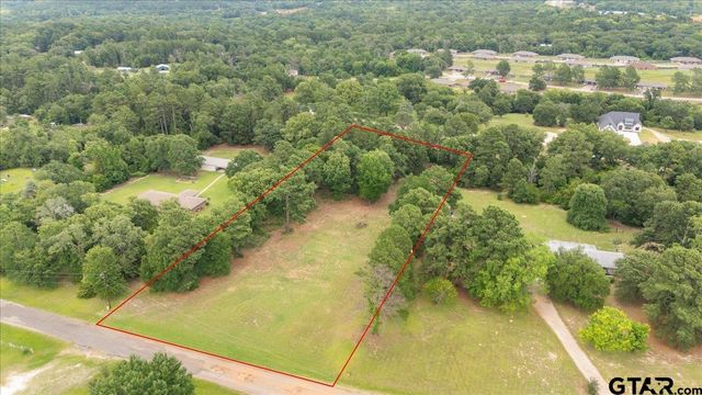 17066 Creekside, Lindale, TX 75771