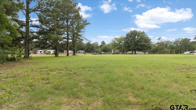 17066 Creekside, Lindale, TX 75771