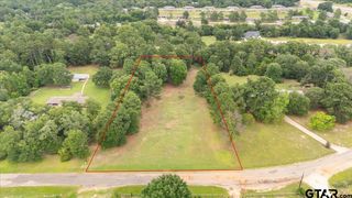 17066 Creekside, Lindale, TX 75771