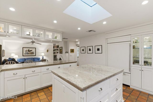 7446 E STAGECOACH Pass, Carefree, AZ 85377