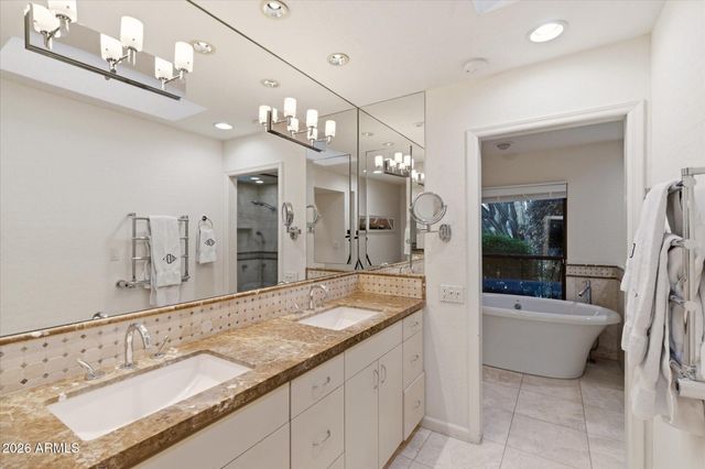 7446 E STAGECOACH Pass, Carefree, AZ 85377