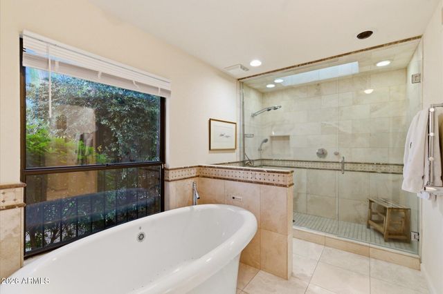 7446 E STAGECOACH Pass, Carefree, AZ 85377