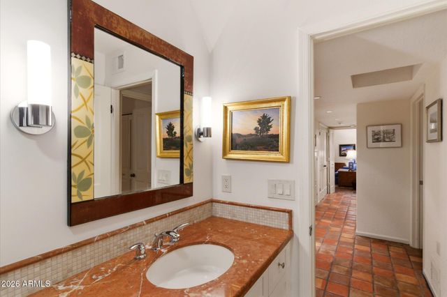 7446 E STAGECOACH Pass, Carefree, AZ 85377