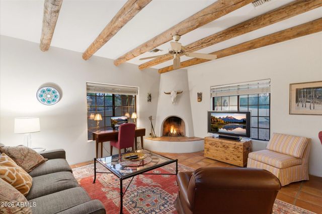 7446 E STAGECOACH Pass, Carefree, AZ 85377