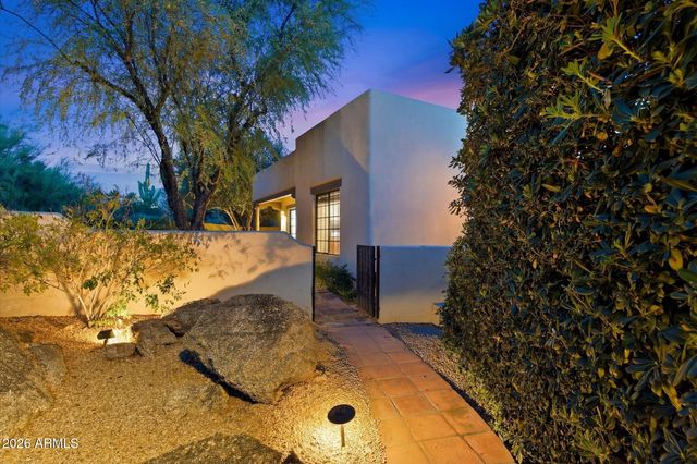 7446 E STAGECOACH Pass, Carefree, AZ 85377