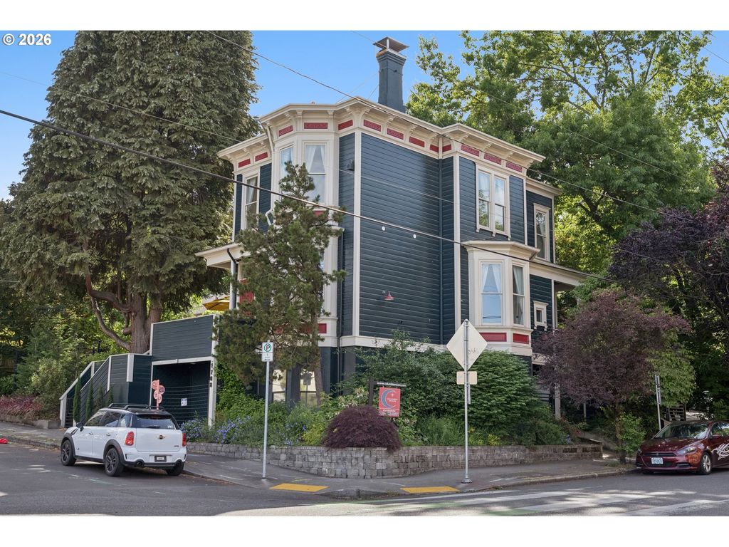 1708 Sw COLUMBIA St, Portland, OR 97201
