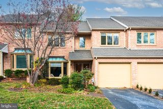 11 TREATY DR, Chesterbrook, PA 19087